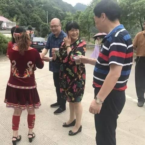 西南民族大学附近酒店的长尾关键词有什么