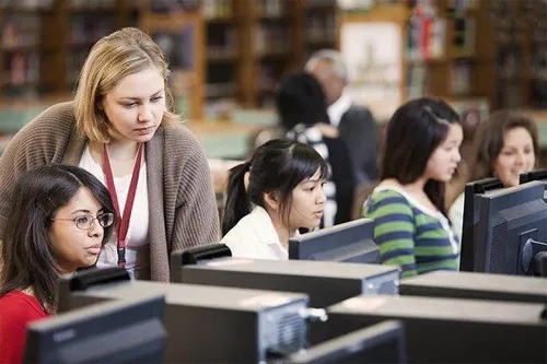 高中生如何申请国外大学免费读